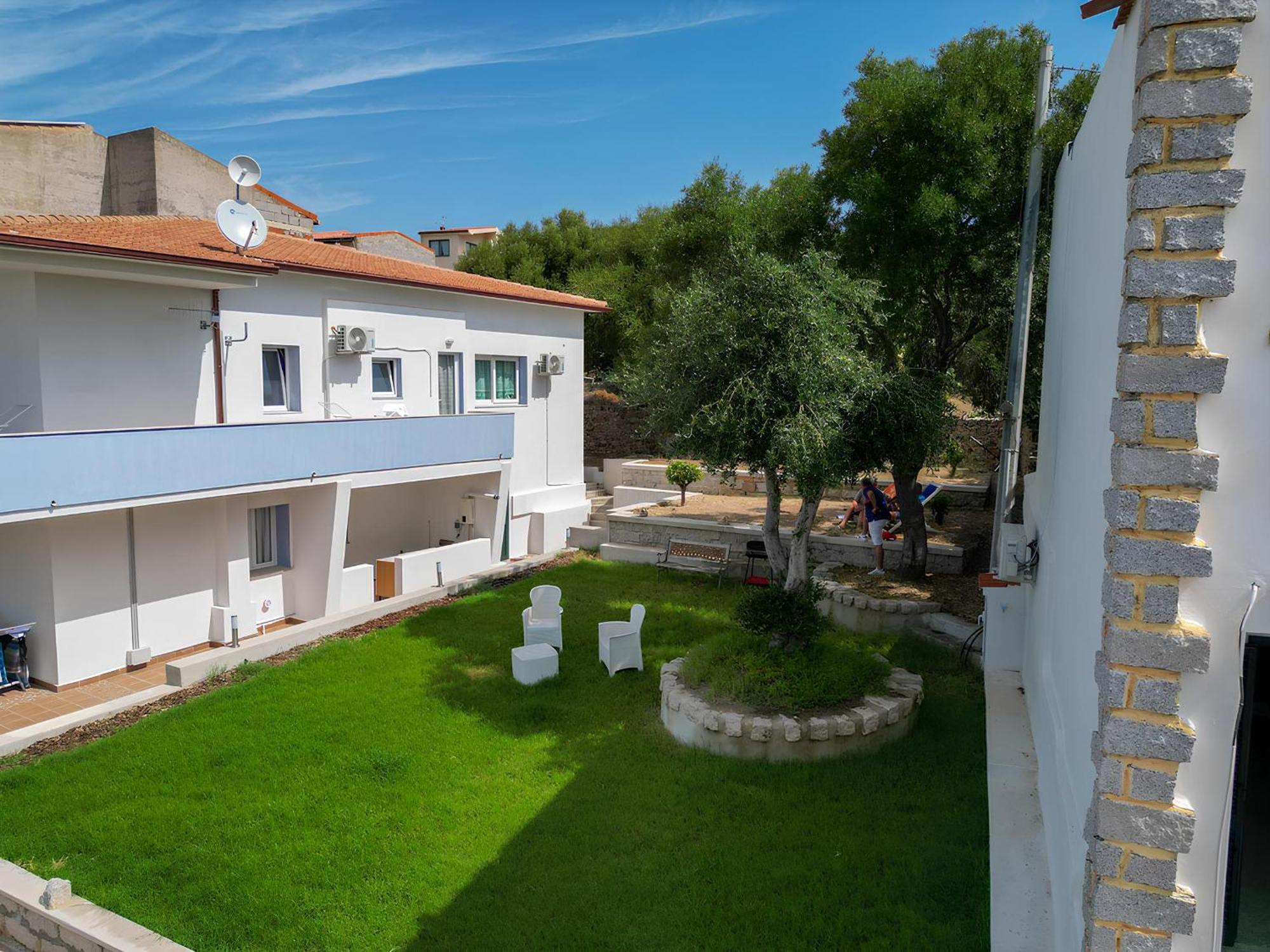 Beb Con Piscina Villa Del Borgo Badesi Luaran gambar