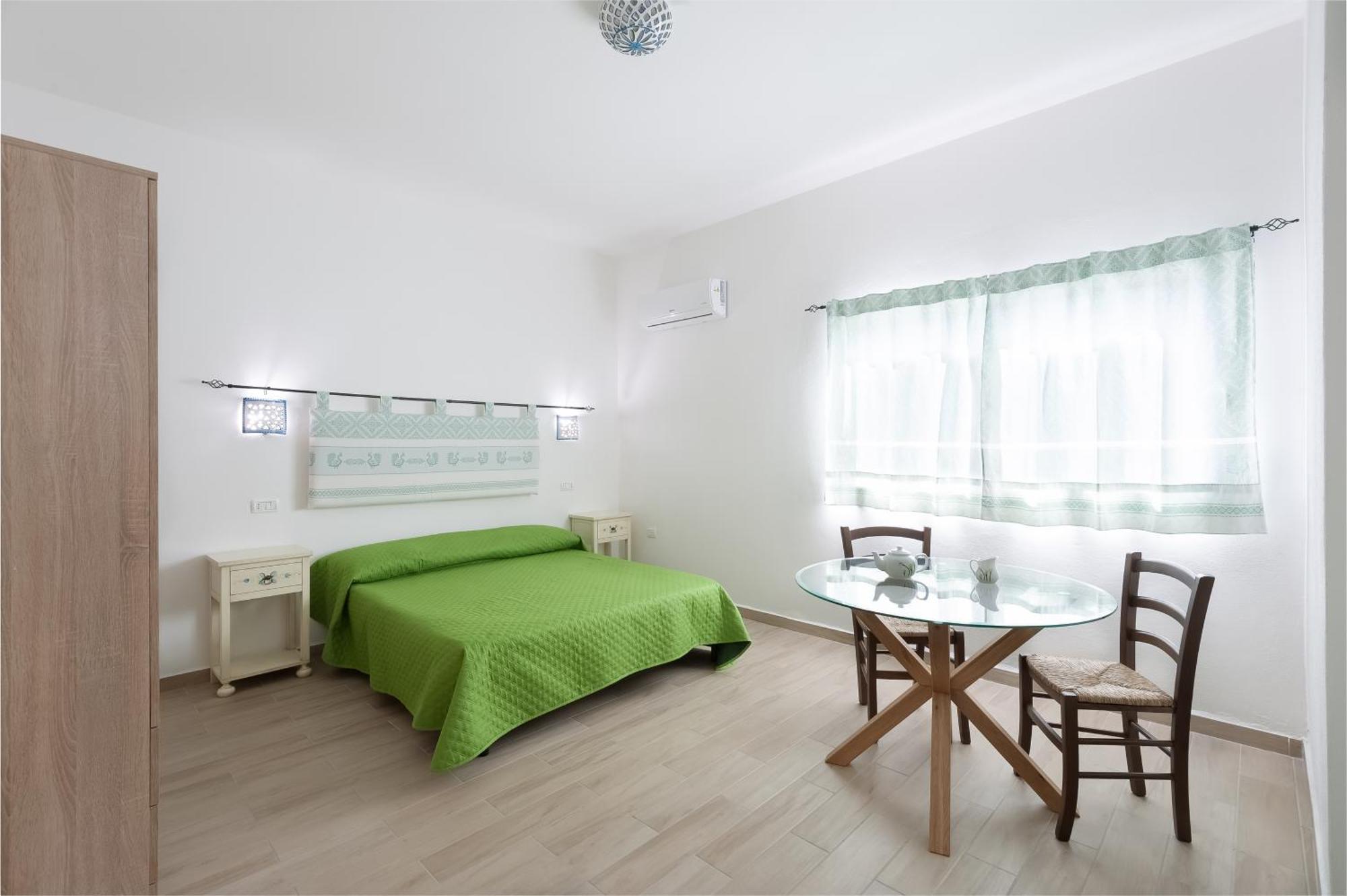 Beb Con Piscina Villa Del Borgo Badesi Luaran gambar